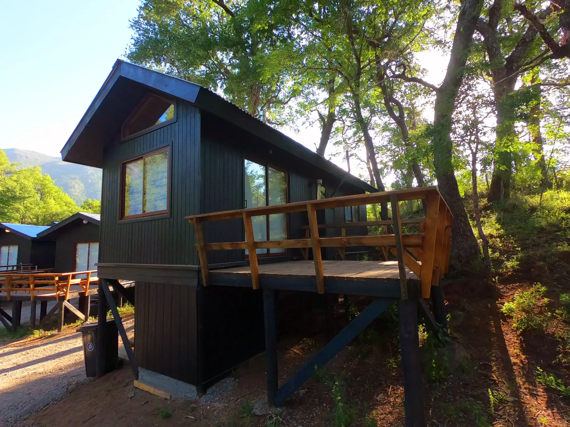 Mountain View Cabin B - 6 Guests — photo 2
